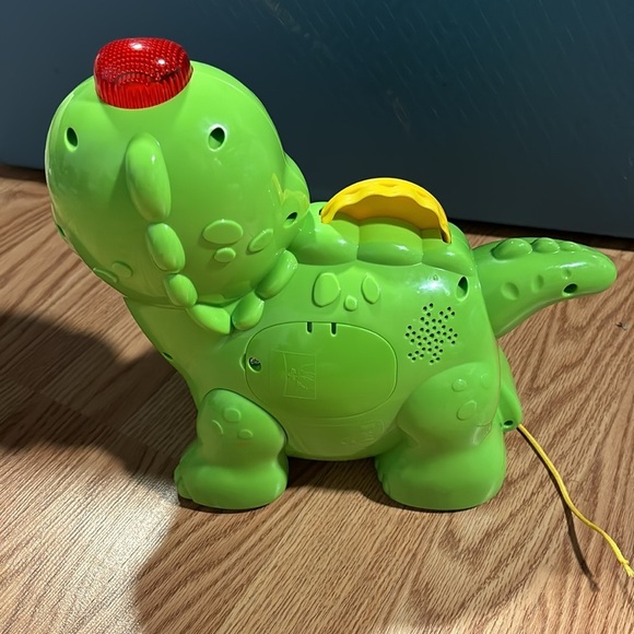 V Tech Chomp & Count Dino- pull toy with small toys included - Picture 5 of 7